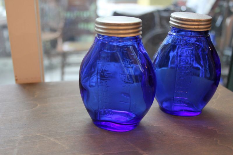 画像1: チェコスロバキア　ブルーガラス薬瓶
