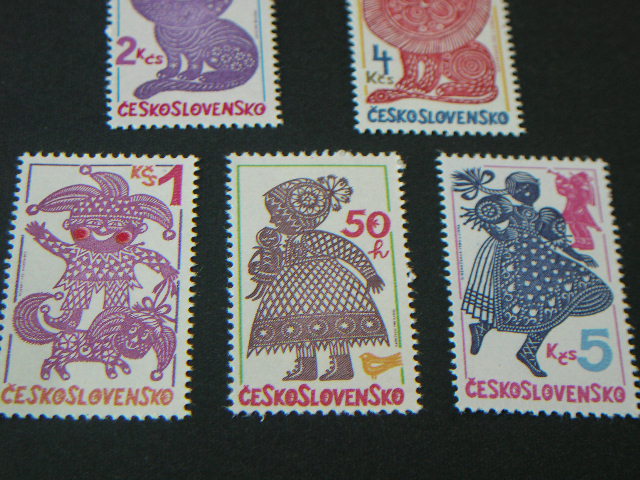 画像: チェコスロバキア時代の切手セット
